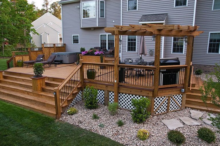 Custom-Deck-Builders-in-Huntersville-and-the-Lake-Norman-Area